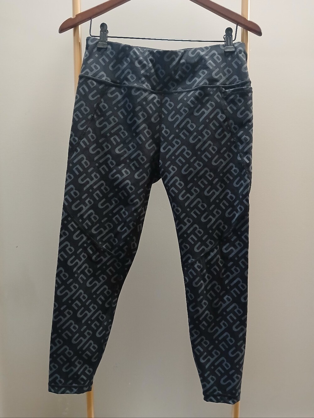 NWOT Sweaty Betty X Halle Berry Jinx Legging